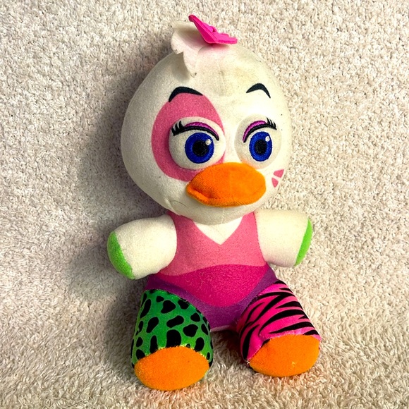 Five Night At Freddy’s plush-Glam Rock Freddy, Glam Rock Chica, & Roxanne Wolf - Picture 6 of 7